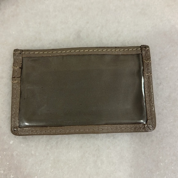 Liz Claiborne Crossbody with ID - Picture 7 of 7